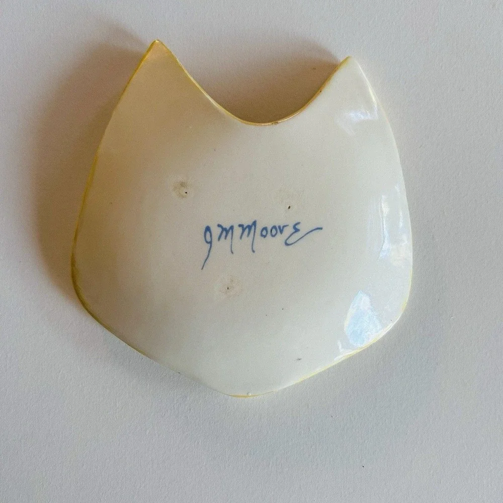 Cat Spoon Teabag Rest Handmade Hand Painted Pottery Vintage Signed J M Moore